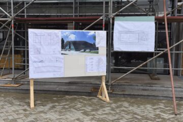 Vizita ministrului Attila Cseke la bazinul didactic de înot de la Rădăuți