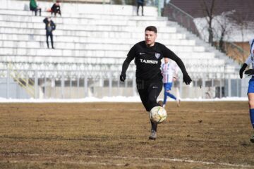 Atacantul Bucovinei, Ionel Stoian, a marcat o triplă în meciul cu CSM Pașcani. Foto Cristian Plosceac