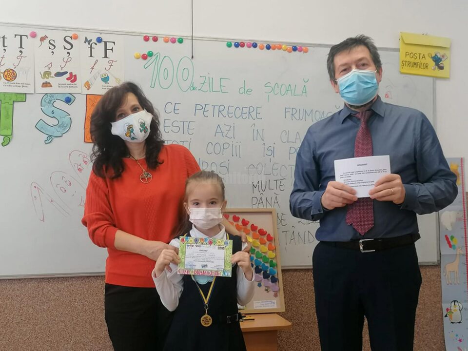 „100 de zile de școală!” pentru „ștrumfii” de la Școala „Miron Costin” Suceava