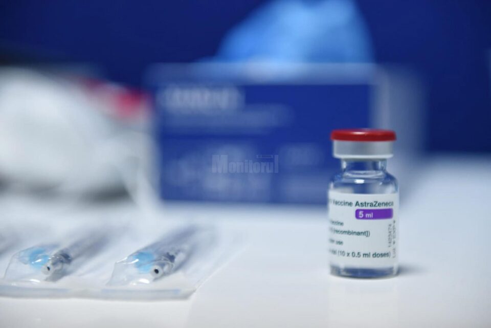 Vaccinul AstraZeneca este eficient și sigur, a concluzionat Agenția Europeană a Medicamentului Vaccinul AstraZeneca este eficient și sigur, a concluzionat Agenția Europeană a Medicamentului
