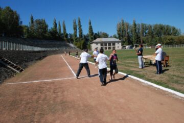 După aproape 40 de ani de la inaugurare, stadionul „Nada Florilor” are șanse să găzduiască din nou competiții sportive