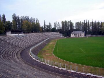 După aproape 40 de ani de la inaugurare, stadionul „Nada Florilor” are șanse să găzduiască din nou competiții sportive