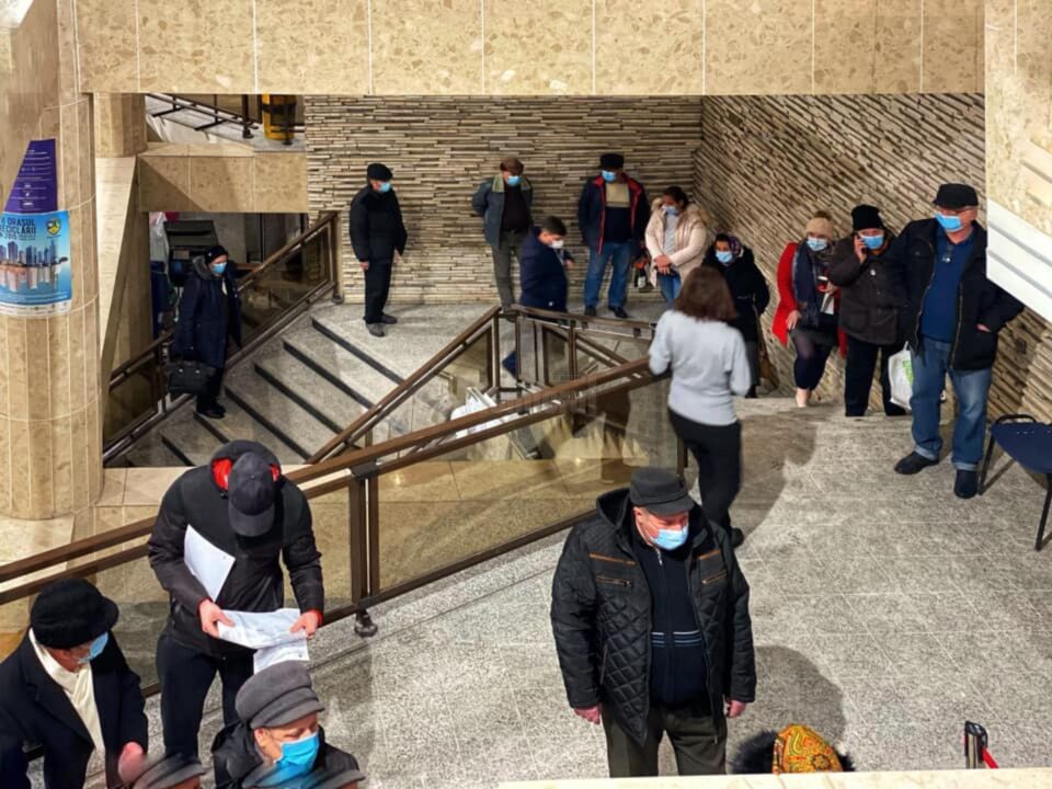 Plata taxelor și impozitelor locale se poate face la ghiseele Primăriei sau online, pe www.ghiseul.ro