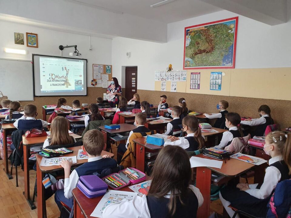 Ziua Internațională a Francofoniei, marcată de elevii Școlii Gimnaziale „Miron Costin” Ziua Internațională a Francofoniei, marcată de elevii Școlii Gimnaziale „Miron Costin”