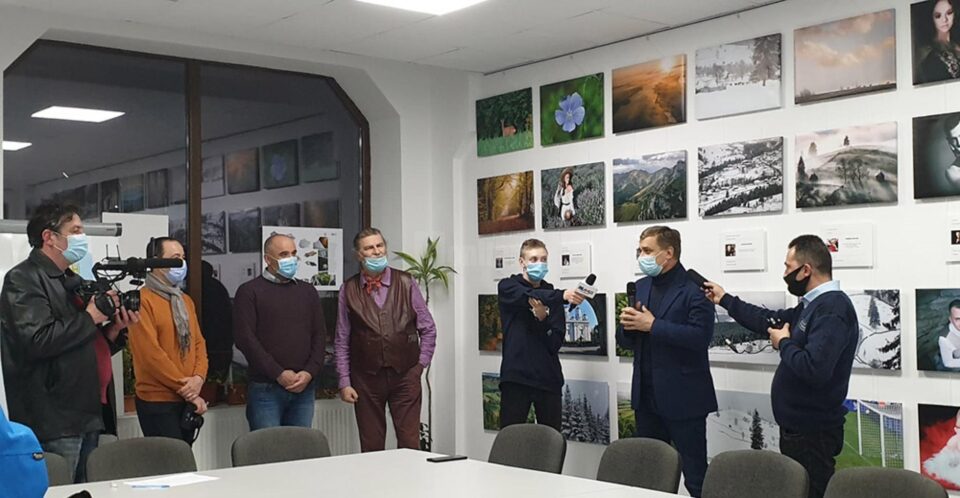 „Mozaic”, prima expoziție a Clubului Fotografilor Suceveni, la Sala de expoziții „Zamca” „Mozaic”, prima expoziție a Clubului Fotografilor Suceveni, la Sala de expoziții „Zamca”