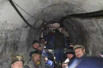 Azi, cei peste 120 de oameni care sunt blocați în subteran intră în a opta zi de când au încetat activitatea