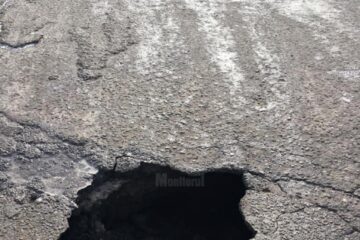 Gaura apărută pe strada Gării din Șcheia