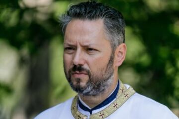 Pr. prof. dr. Ștefan Mindea susține conferința „Trăiri cu Dumnezeu: la altarul Bisericii, al suferindului și al familiei”