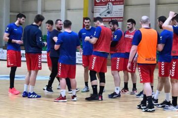 Handbaliștii suceveni luptă în acest sezon pentru menținerea în Liga Zimbrilor