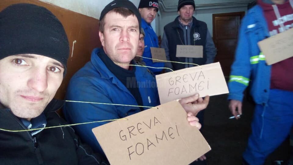 Minerii protestatari au intrat în greva foamei