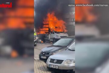 O autoutilitară a ars violent, în trafic, la Fălticeni