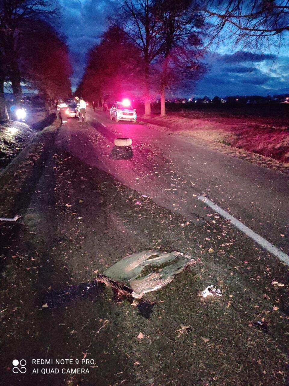 Urme din masina avariata, pe drumul de la Hurjuieni