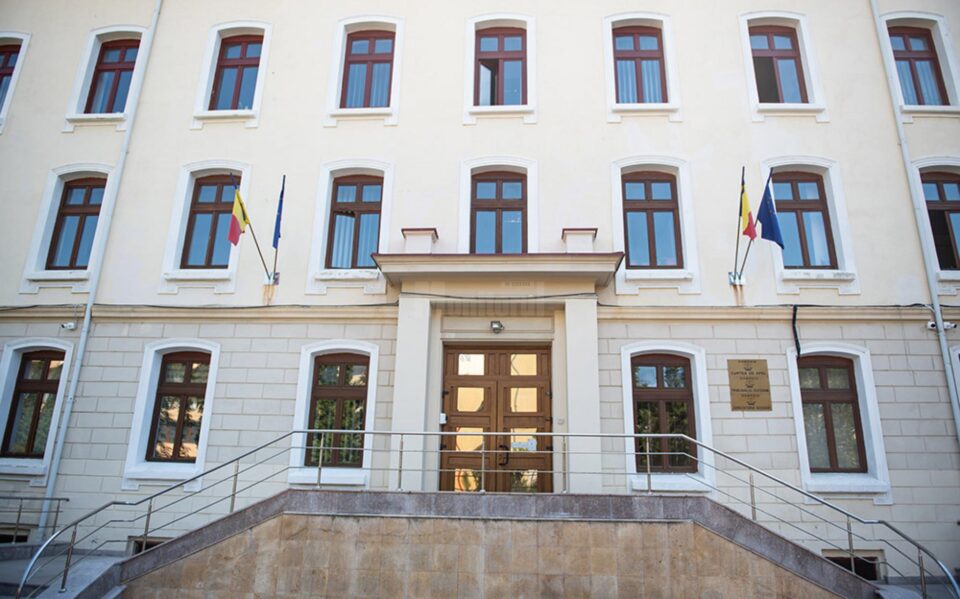 Magistrații de la Judecătoria Suceava l-au condamnat la o pedeapsă de 6 ani și 7 luni de închisoare