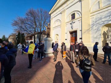 Circa 30 de persoane au protestat în Suceava împotriva restricțiilor