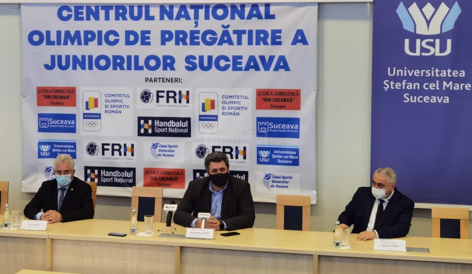Centrul national olimpic de pregatire a juniorilor la handbal, oficializat la Suceava, prin vizita președintelui FRH, Alexandru Dedu Centrul national olimpic de pregatire a juniorilor la handbal, oficializat la Suceava, prin vizita președintelui FRH, Alexandru Dedu