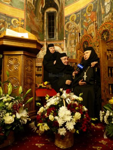 Astăzi se împlinesc 30 de ani de la reînființarea vieții monahale la Voroneț, după 206 ani de vitregie a trăirii monahale