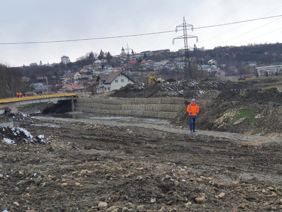 Porțiunea din Ruta Alternativă Suceava-Botoșani pentru trafic foarte greu de pe strada Apeductului va fi dată în funcțiune până la sfârșitul anului