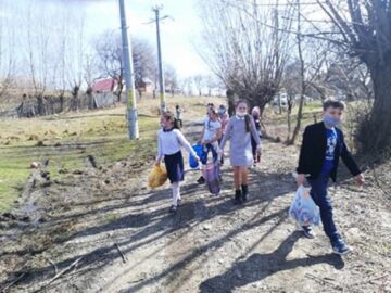 Campania „Săptămâna legumelor și a fructelor donate”, desfășurată la Școala Gimnazială Pârteștii de Sus