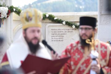 Victimele Masacrului de la Fântâna Albă, comemorate la Putna, la 80 de ani de la tragicul eveniment