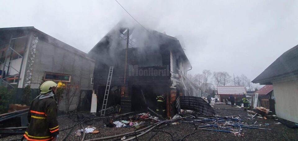 Incendiu devastator la o gospodărie din Dorna Candrenilor