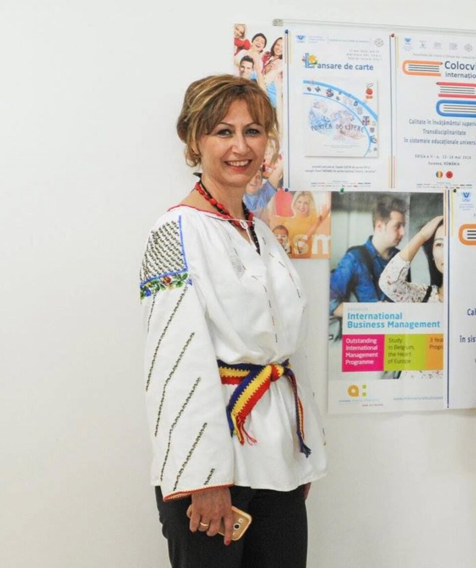 Lectorul univ. dr. Cătălina Iuliana Pînzariu