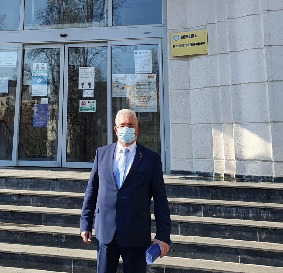 Un nou tur de forță al primarului Ion Lungu pe la ministere, în Capitală