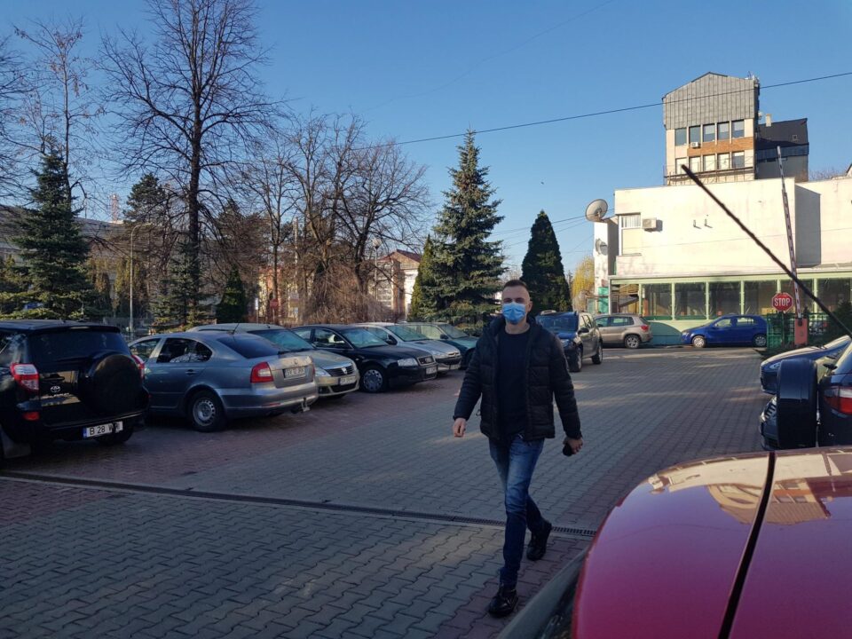 Vinerea verde - Indiferent de vreme, angajații DS Suceava vin la muncă pe jos, în fiecare zi de vineri Vinerea verde - Indiferent de vreme, angajații DS Suceava vin la muncă pe jos, în fiecare zi de vineri