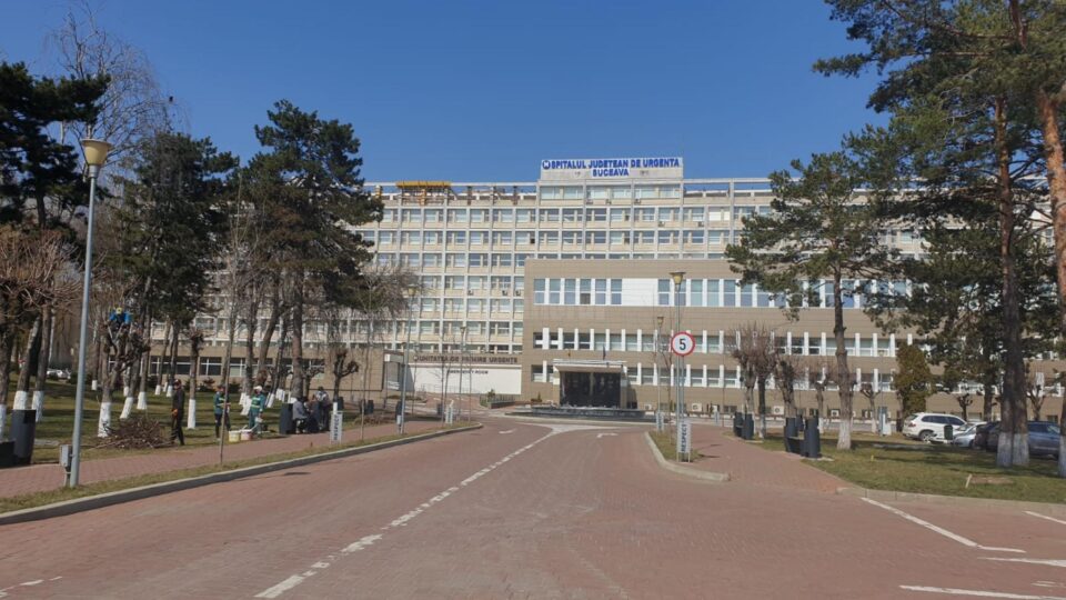 Șoferul a fost transportat la spital pentru stabilirea alcoolemiei