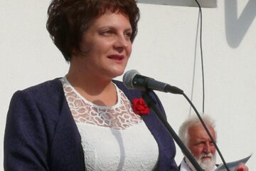 Prof. Claudia Suseanu