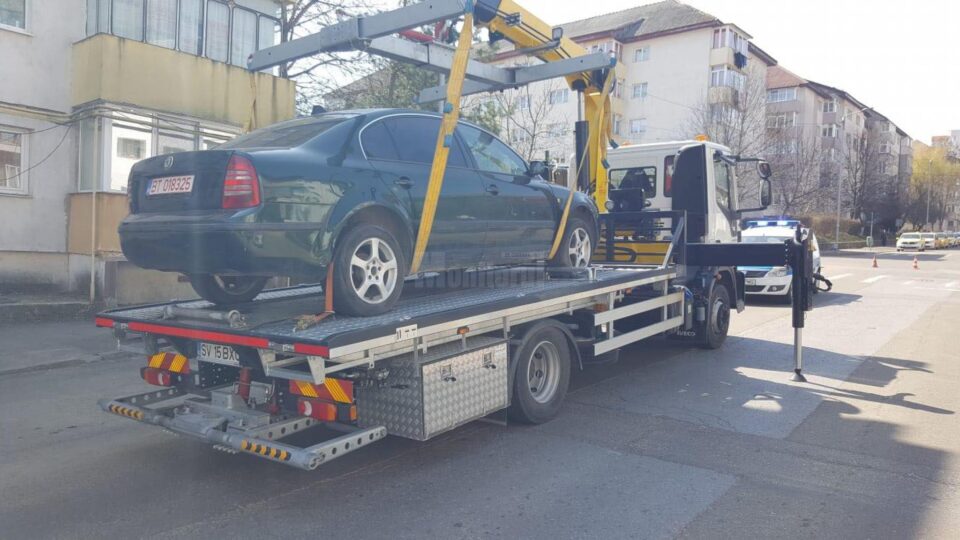 Ridicarea mașinilor abandonate de pe domeniul public, o altfel de curățenie de primăvară