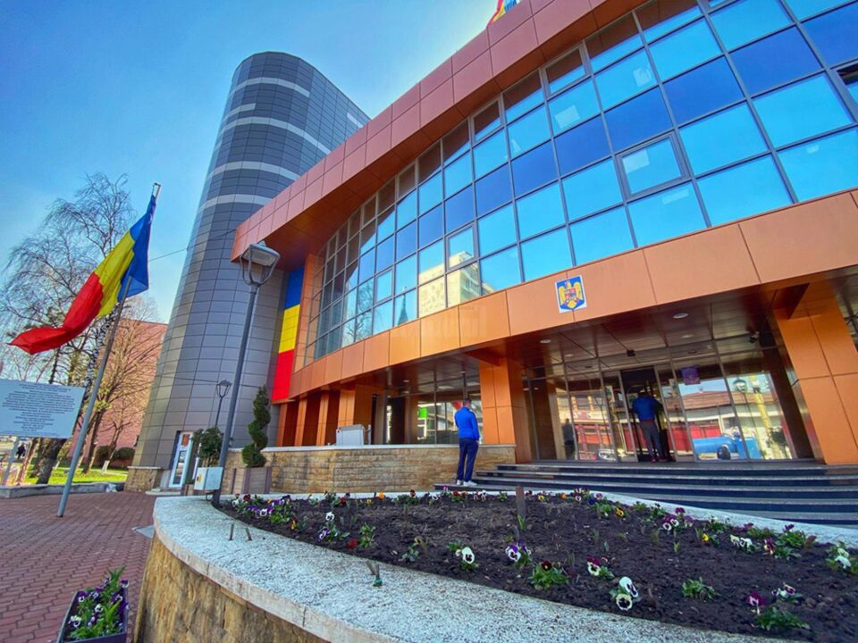 Modernizarea sediului Primăriei Suceava a fost finalizată înainte de termen