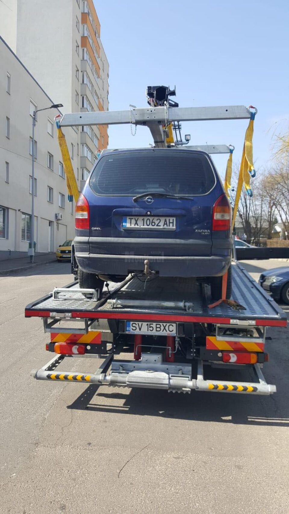 Ridicarea mașinilor abandonate de pe domeniul public, o altfel de curățenie de primăvară