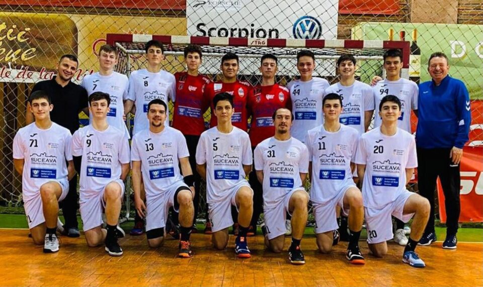 Echipa de juniori II a CSU din Suceava este neînvinsă în acest sezon competițional Echipa de juniori II a CSU din Suceava este neînvinsă în acest sezon competițional