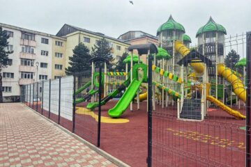 Locurile de joacă, redeschise în municipiul Suceava