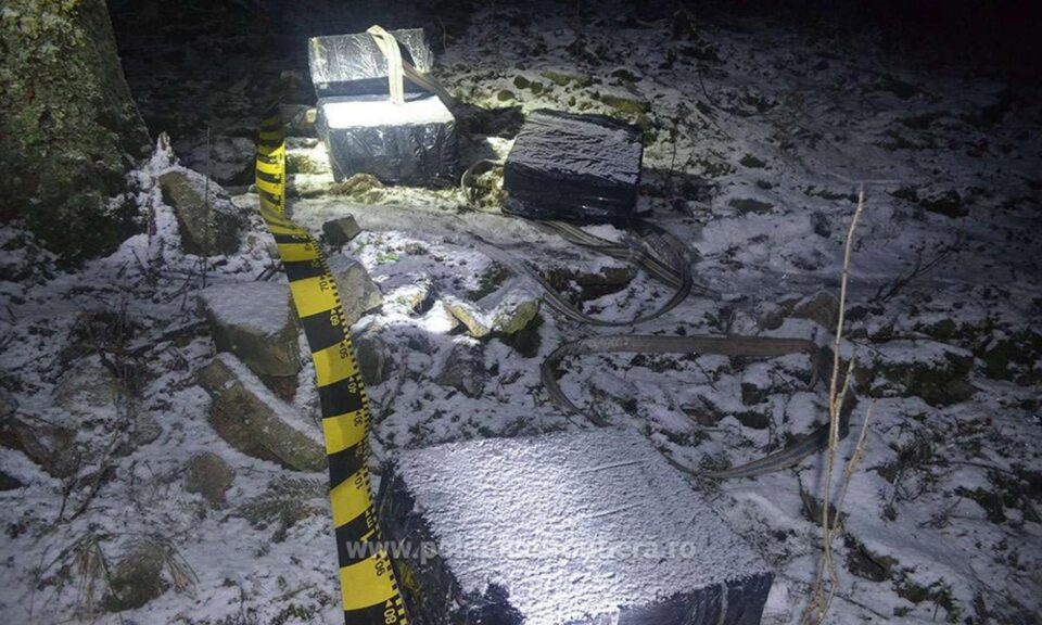 Țigări de contrabandă de 70.000 de lei, abandonate la Brodina