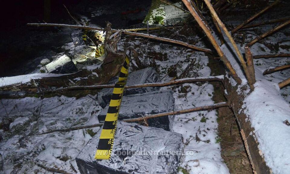 Țigări de contrabandă de 70.000 de lei, abandonate la Brodina