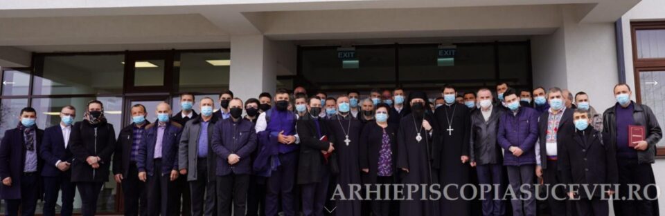 36 de candidați, din 44 înscriși, au absolvit cursul de cântăreți bisericești, organizat de Arhiepiscopia Sucevei