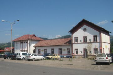 Parcarea gării din Câmpulung Moldovenesc