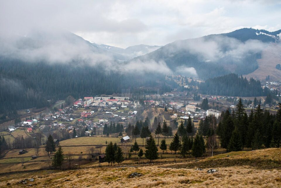 Municipiul Vatra Dornei intră în „scenariul galben” pentru două săptămâni, începând de marți, 20 aprilie Municipiul Vatra Dornei intră în „scenariul galben” pentru două săptămâni, începând de marți, 20 aprilie