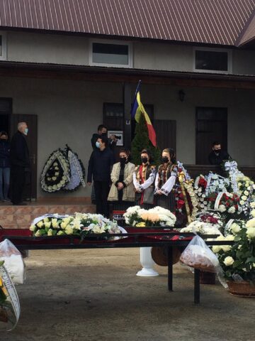 Interpretul de muzică populară George Finiș a fost condus pe ultimul drum