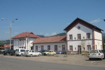 Parcarea Gării Câmpulung Moldovenesc