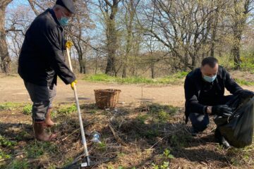 Mobilizare de forțe pentru curățarea parcului Șipote și a pădurii Zamca de către Primăria Suceava