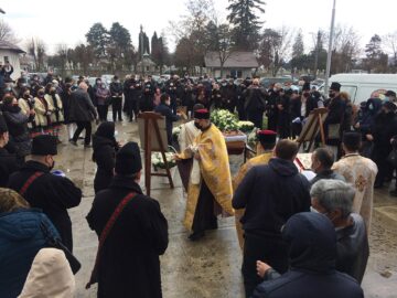 Interpretul de muzică populară George Finiș a fost condus pe ultimul drum