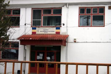 Cel puțin 130 de persoane au fost angajate fictiv la mina de la Crucea