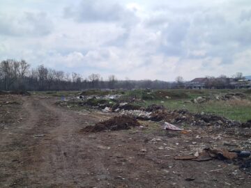 Gunoaiele au pus stăpânire pe comuna Dornești