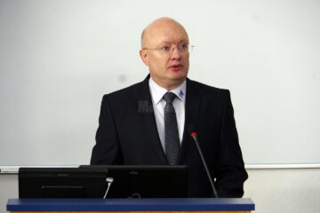 Prorectorul USV Ștefan Purici