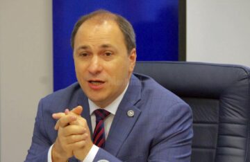Prorectorul USV Mihai Dimian