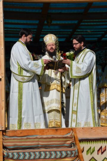 Sărbătoarea Floriilor, la Mănăstirea Voronet Foto Constantin Agafiței