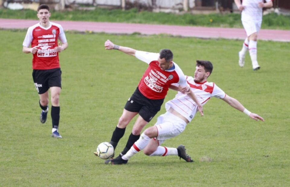 Botoșănenii de la Dante au dat o replică dârză în duelul cu Șomuz. Foto Codrin Anton (FotoSport) Botoșănenii de la Dante au dat o replică dârză în duelul cu Șomuz. Foto Codrin Anton (FotoSport)