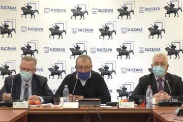 Decizia de majorare a cuantumului burselor școlare a fost adoptată în ședința de Consiliu Local din aprilie, în baza unui proiect inițiat de primarul Ion Lungu și consilierul Lorena Buburuzan